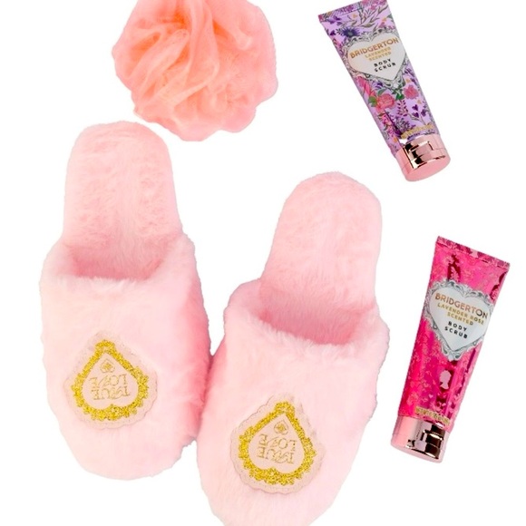 BRIDGERTON SPA GIFT SET TRUE LOVE THEME - Picture 2 of 8